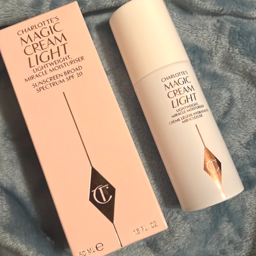 Charlotte Tilbury Magic Cream Light